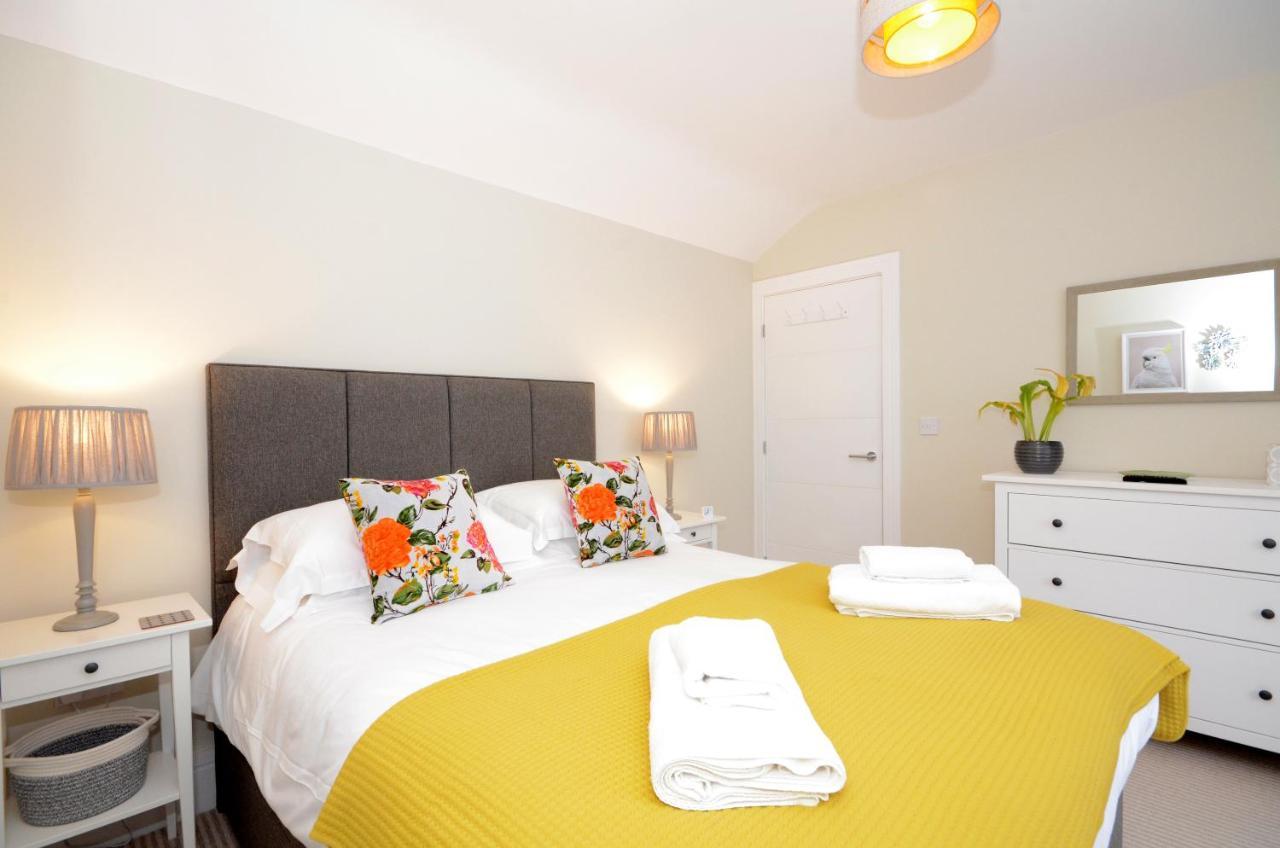 The Mews - 2 Bedroom Luxury, Spacious House With Free Parking York Zewnętrze zdjęcie